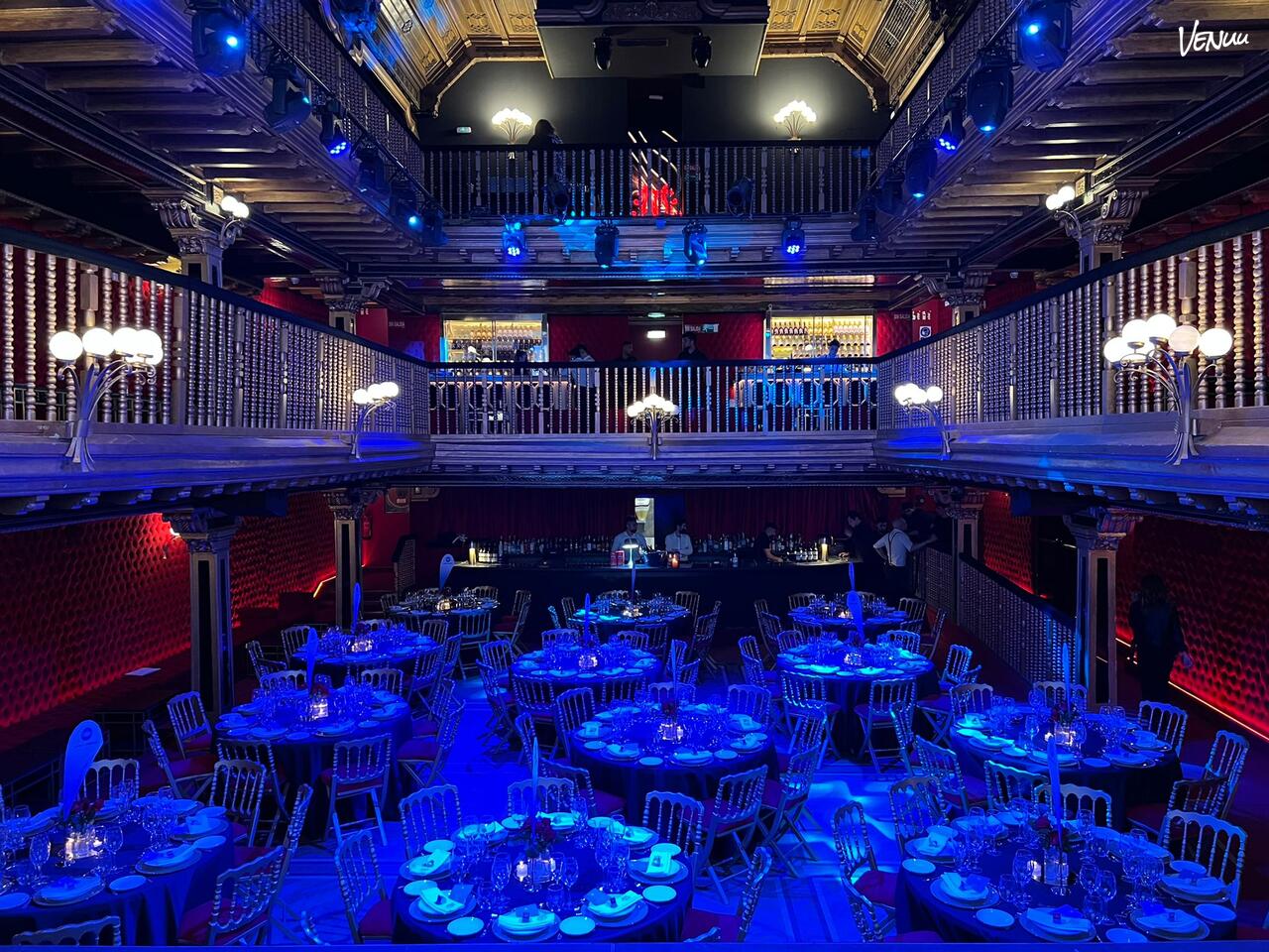 Teatro Magno espacio teatral ideal para ceremonias de graduación memorables.